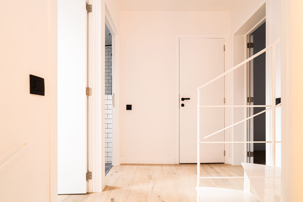 LaagOpLaag_website_gesgeGestichtstraat-9 Verbouwing Gent, Woning verbouwen Gent, totaalverbouwing, architectuur en interieur, Architect Gent, Stadswoning bouwen, stadswoning verbouwen, Duurzaam bouwen inspiratie, Architectenbureau Laag op Laag, architectenstudio, Duurzame architectuur, Toekomstbestendige woningen, Groene leefbare stad, Gelaagdheid in architectuur, Kwaliteit en duurzaamheid, (Ver)bouwen voor volgende generaties, Naadloze overgang binnen en buiten, Lange termijn ontwerp, Groendaken en tuinontwerp, Stijlvolle en duurzame woningen, Lagen in architectuur, Architectuur voor leefbaarheid, Wonen met een groen dak, Toekomstgerichte architectuur, Architecten voor stadswoningen, Duurzame bouwprincipes, Woningontwerp voor generaties, Modern woningontwerp, Innovatieve architectuur, Ecologische bouwprojecten, Ruimtelijke gelaagdheid, Klimaatbewust ontwerp, Architectuur met oog voor detail, Energie-efficiëntie, Inspirerende woonomgeving, Harmonie tussen binnen en buiten, Architectuur en levensstijl, Creatieve woningontwerpen, Maatwerk architectuur, Vakmanschap in woningontwerp, Duurzame stadsontwikkeling, Erfgoed en hedendaags ontwerp, Architectuur met een visie, Biologisch wonen, Hedendaagse stadsvernieuwing, Groene architectuurprincipes, Architectuur voor gezinnen, Minimalistische woningontwerpen, Verbondenheid met de omgeving, Architectuur en gemeenschap, Architectuur met natuurlijke materialen, Woningrenovatie met visie, Functionele binnenruimtes, Ecologische woongebouwen, Esthetiek en functionaliteit, Architectuur en welzijn, Innovatieve woonoplossingen, Architectuur en biodiversiteit, Hedendaagse duurzaamheid, Groenruimte in stedelijke omgevingen, Architectuur en cultureel erfgoed, Unieke woningontwerpen, Inspirerende architectonische concepten, Woningontwerp en ecologie, Ruimtelijk bewustzijn in architectuur, Ecologische stadsplanning, Duurzaamheid en esthetiek, Moderne stedelijke woningbouw